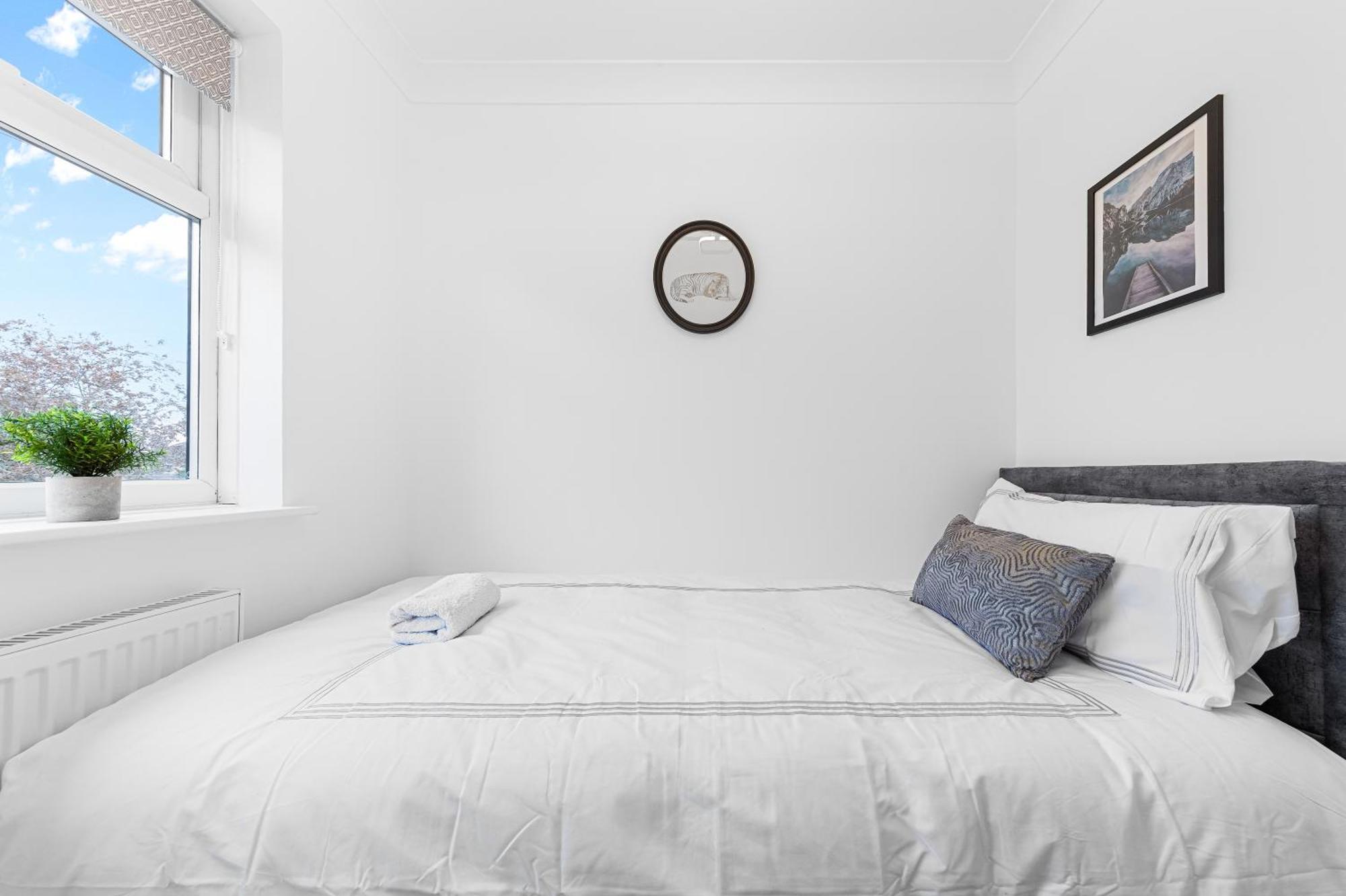 3 Bedroom House Close To Dartford Station Buitenkant foto